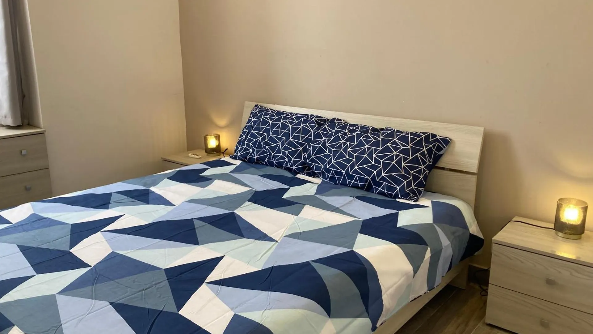 Charming Central Townhouse In Sliema By Assetflow Pro Lägenhet 0*,  Malta